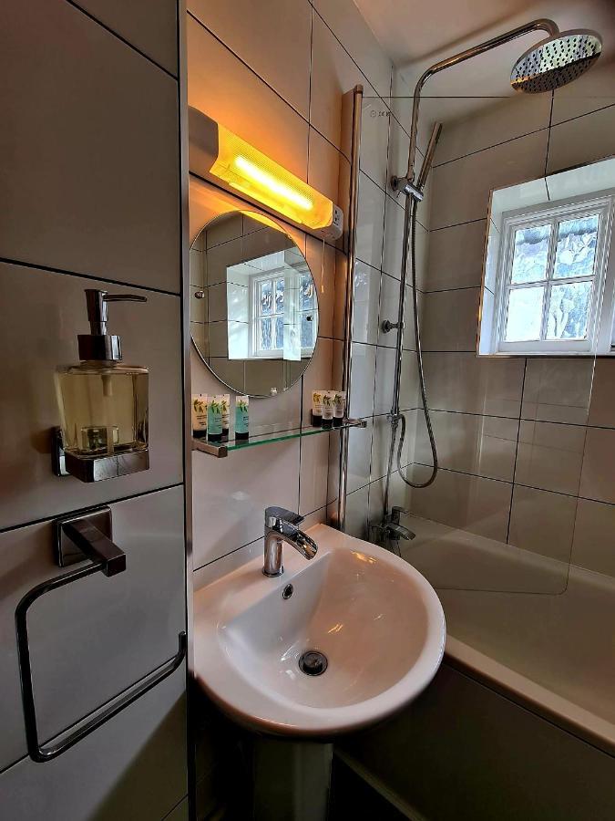 The St Crispin Hotel 4*