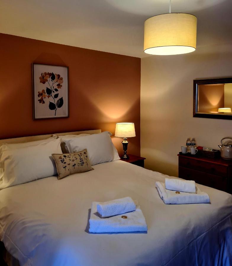 The St Crispin Hotel